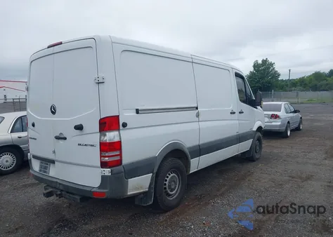 2016 Mercedes-Benz Sprinter 2500 Normal Roof z USA, uszkodzony, nr VIN WD3PE7DD7GP178957